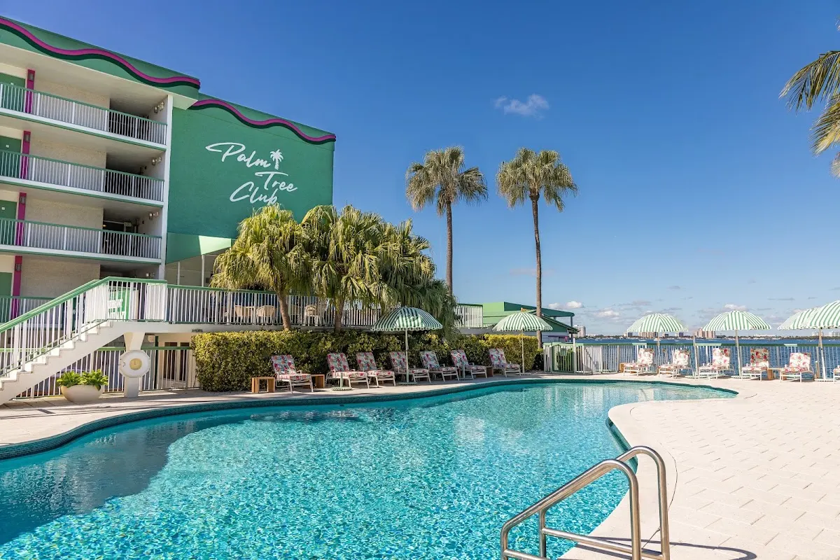 Palm Tree Club Miami Hotel