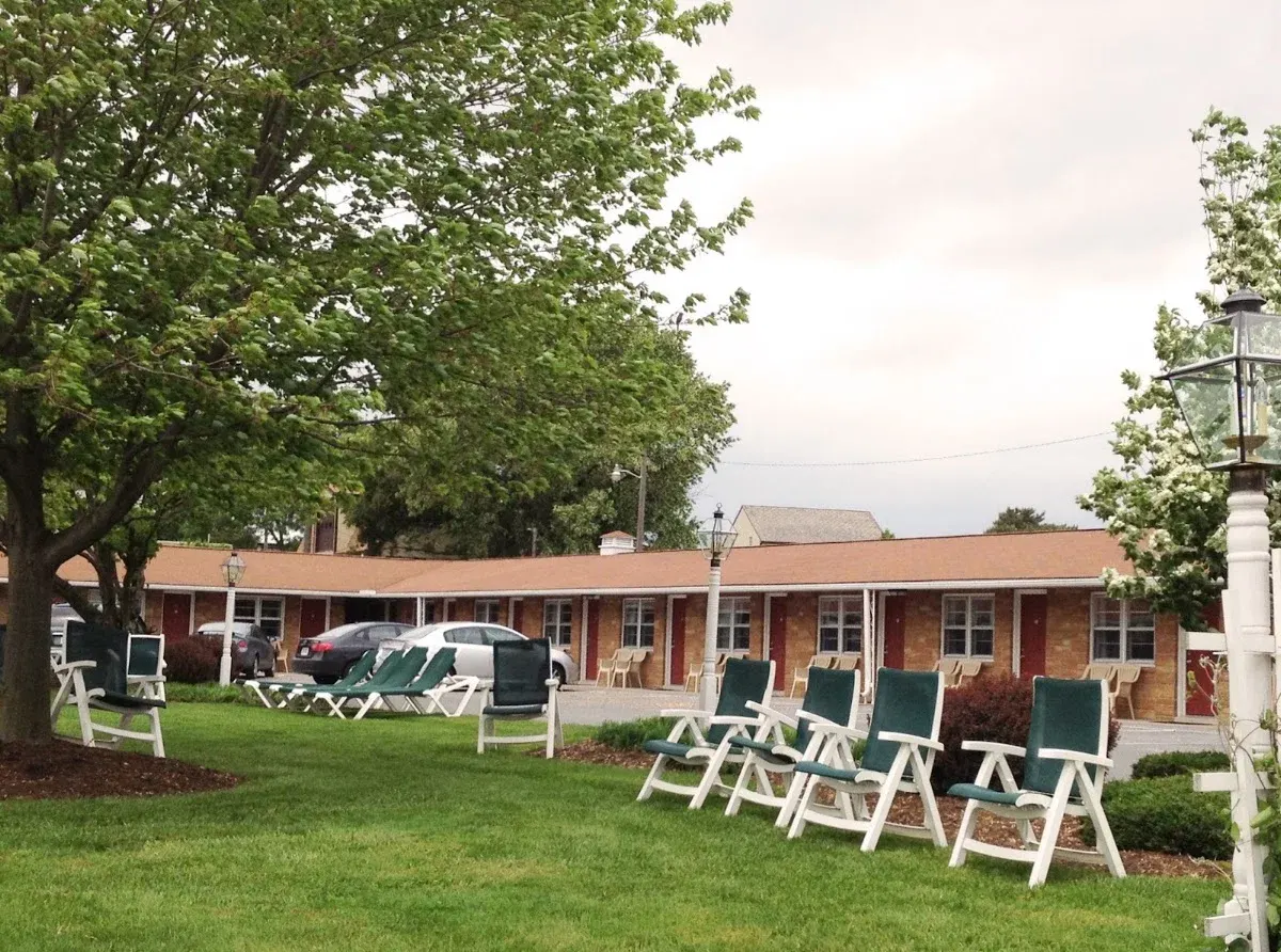 Amish Country Motel