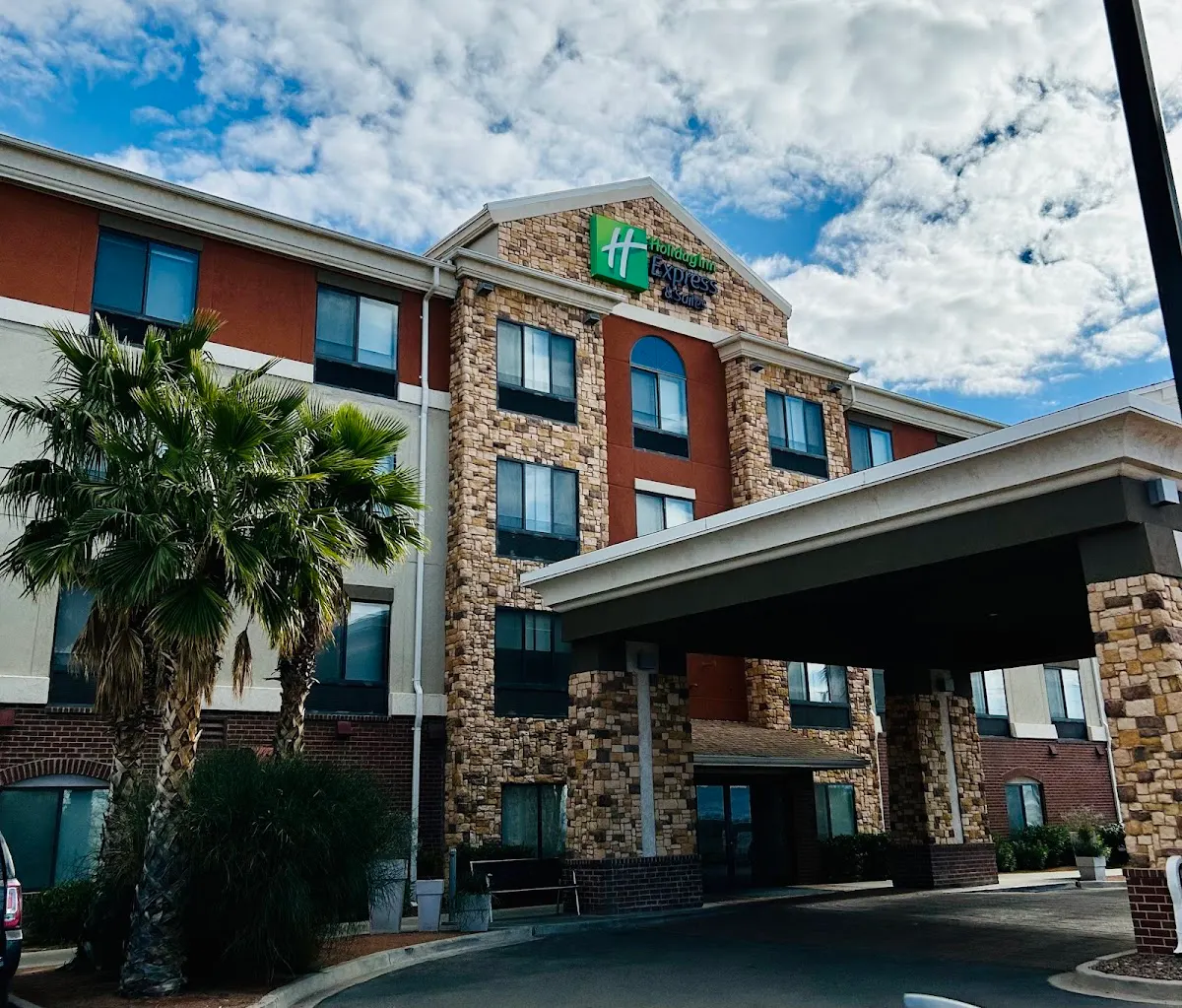 Holiday Inn Express & Suites El Paso I-10 East by IHG