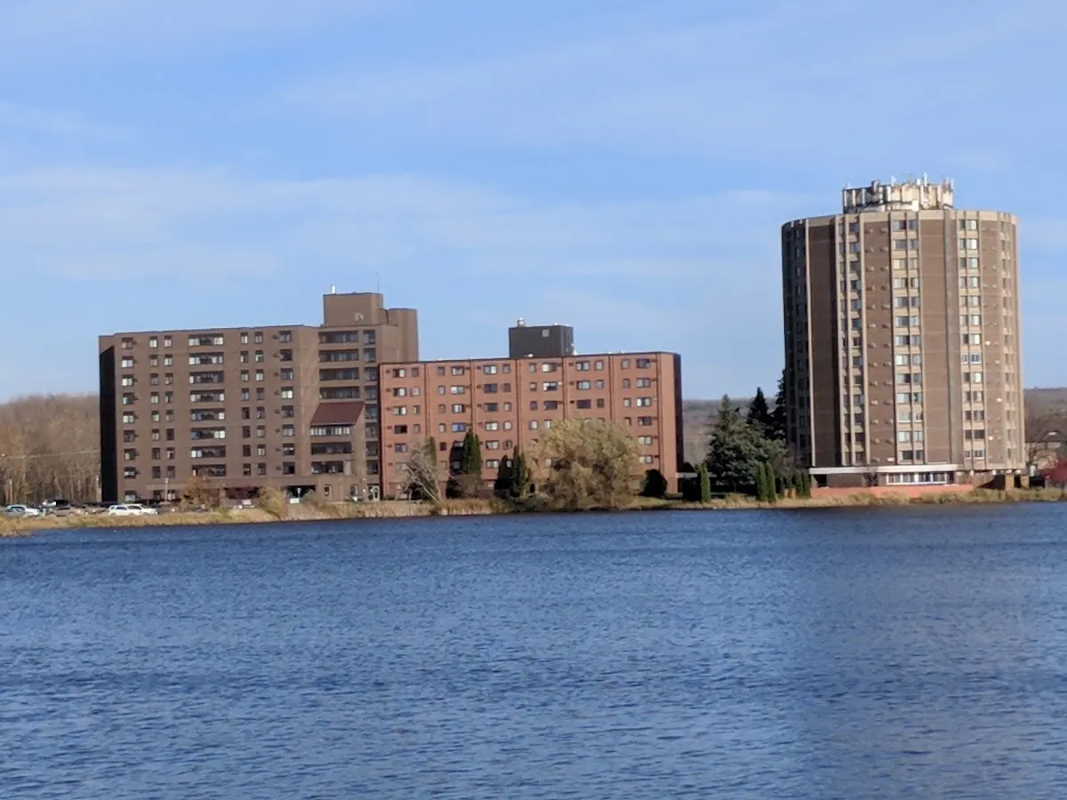 Lakeshor Motor Inn
