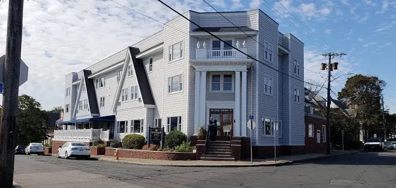 Winthrop Beach Inn and Suites