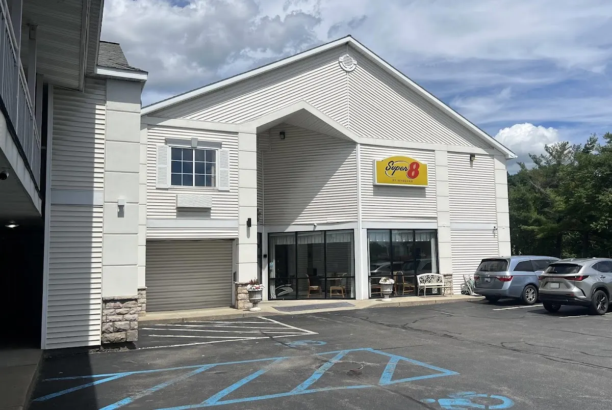 Super 8 by Wyndham Albany