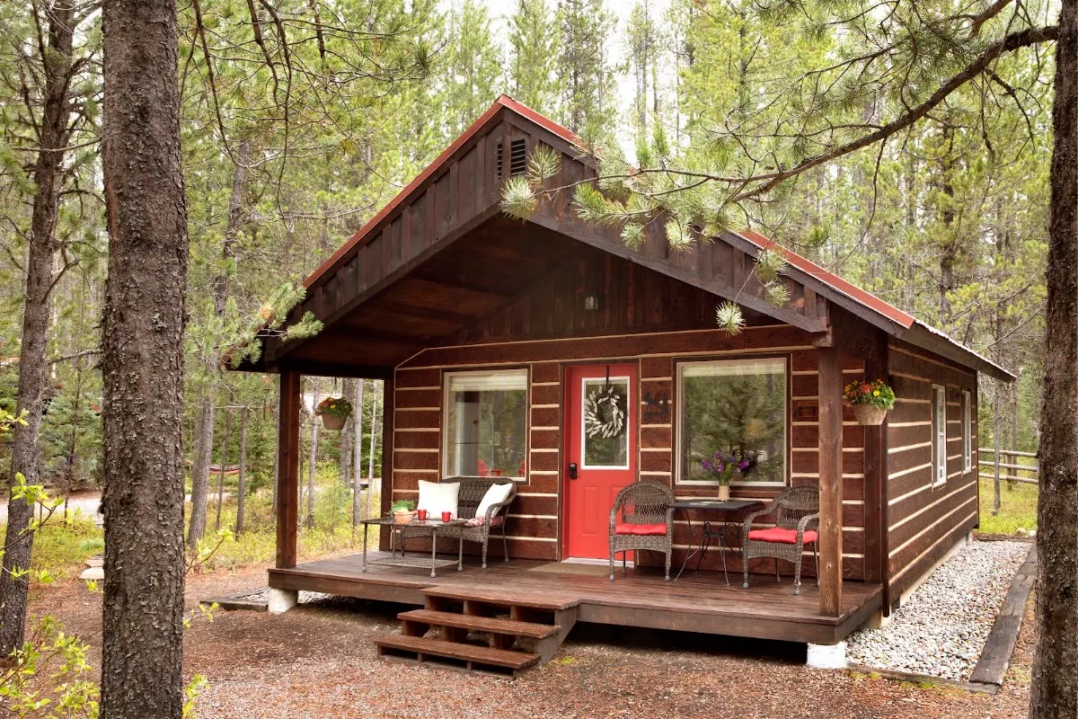 Reclusive Moose Cabin Rentals
