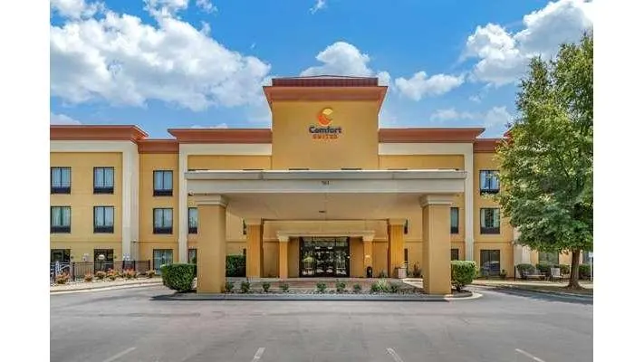 Comfort Suites Clayton - Garner