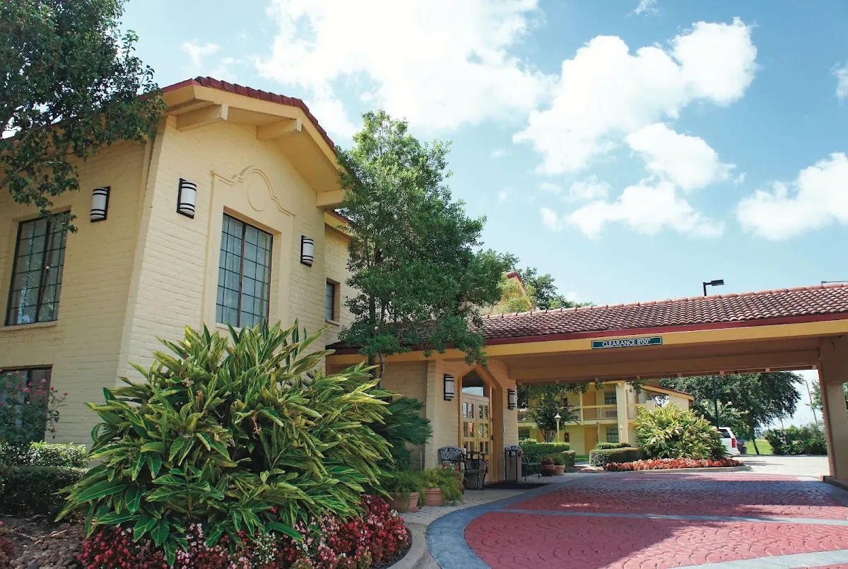 Baymont Inn by Wyndham Houston La Porte