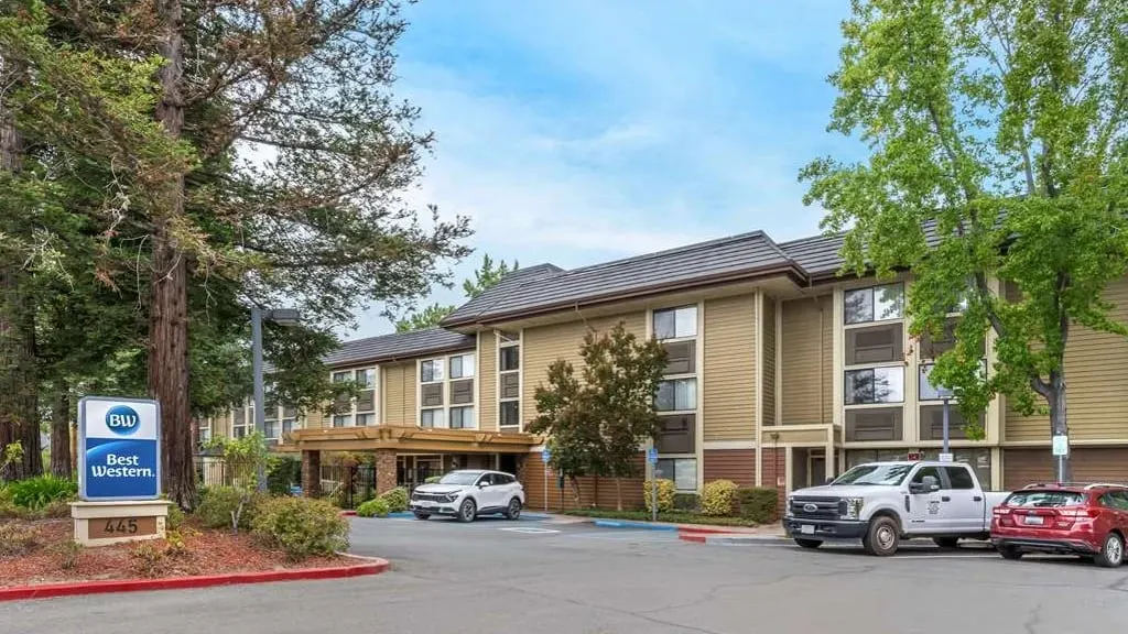 Best Western John Muir Inn