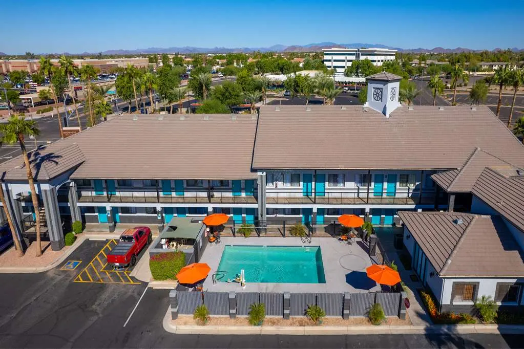The Hotel Serene Glendale Peoria, Surestay Collection by BW