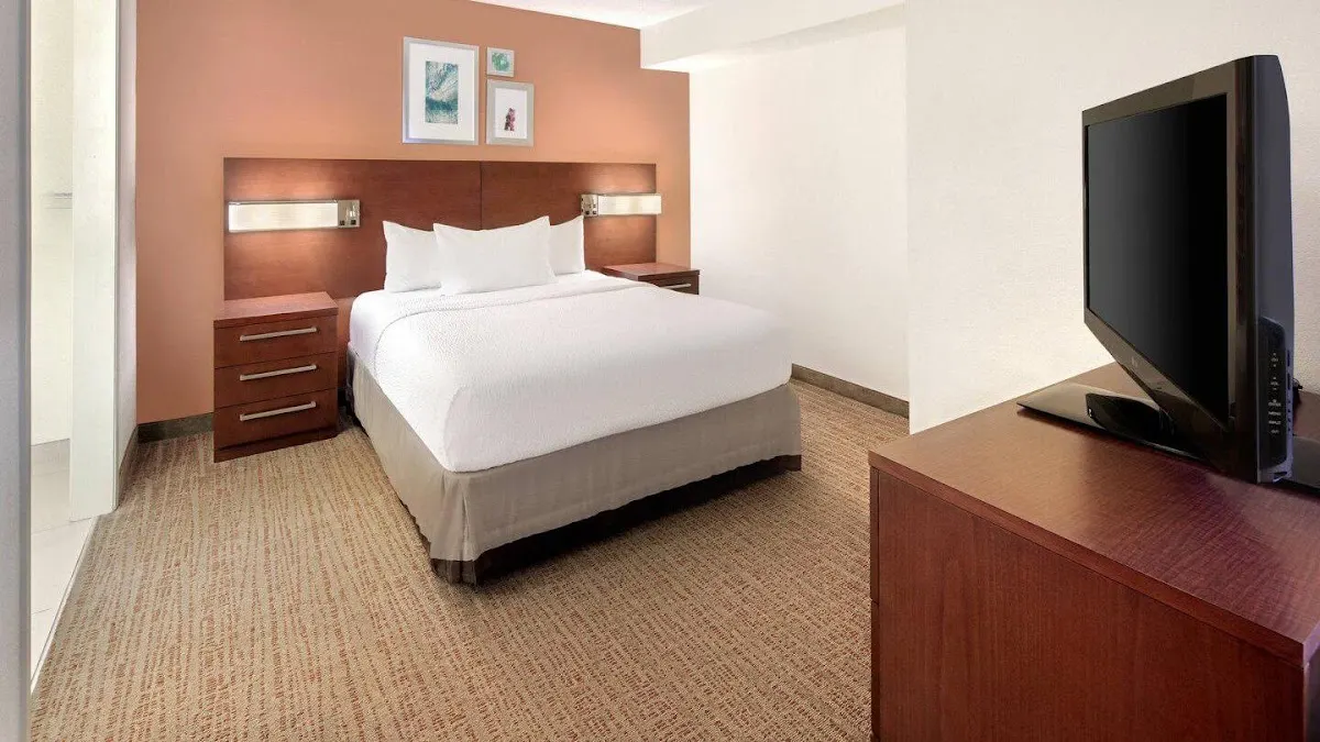 Residence Inn by Marriott Indianapolis Airport