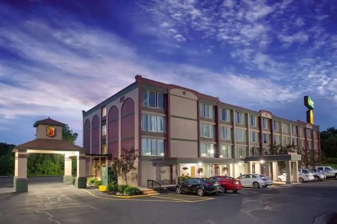Econo Lodge Erie near Casino