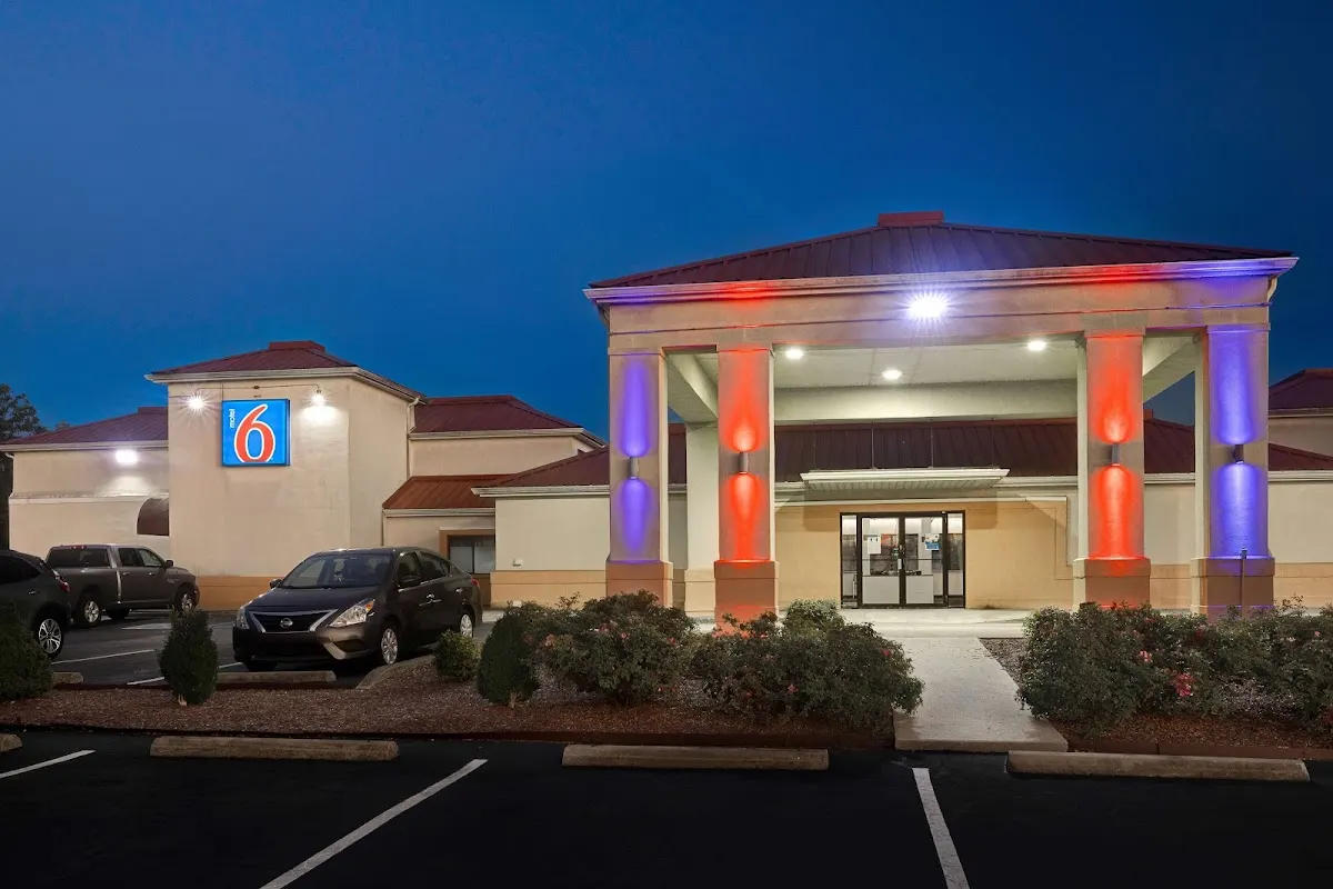 Motel 6 Shepherdsville, KY – Louisville South