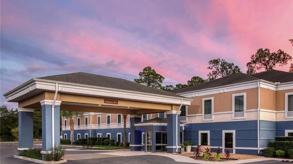 Best Western Waldo Inn & Suites