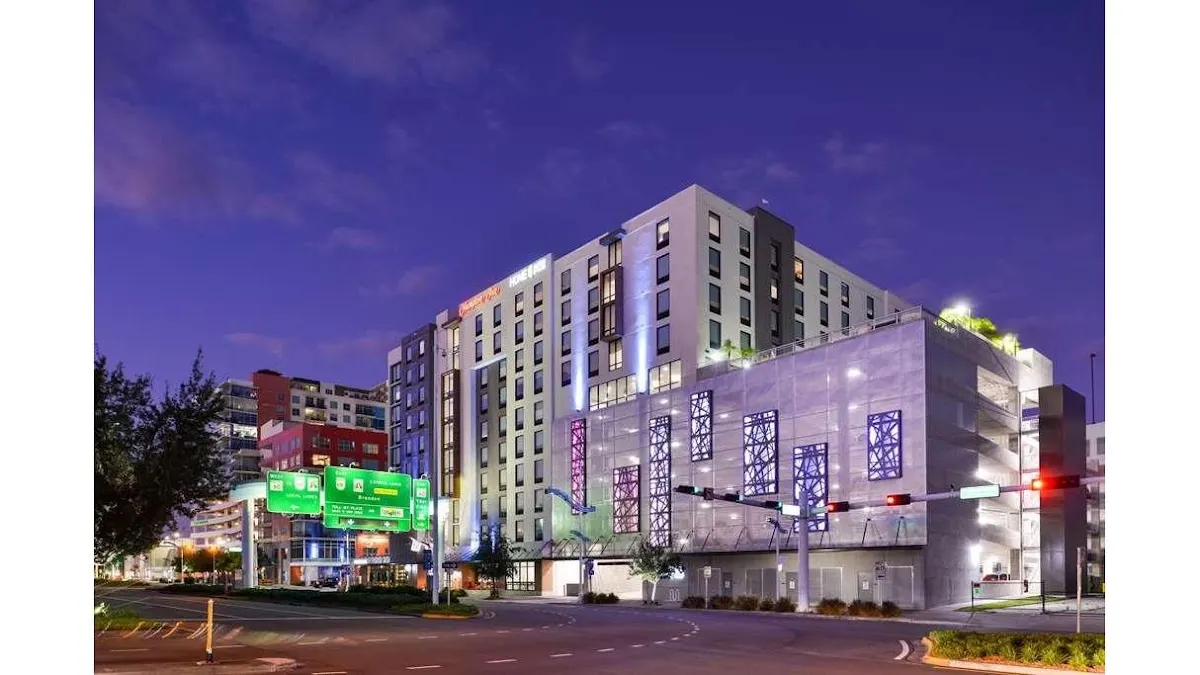 Home2 Suites by Hilton Tampa Downtown Channel District