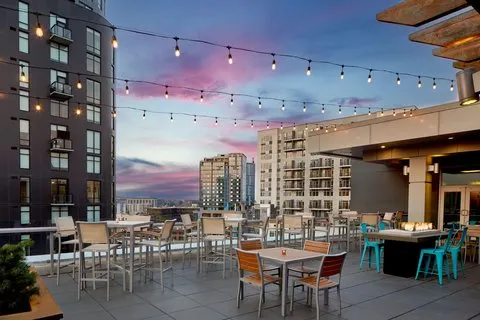 Fairfield by Marriott Inn & Suites Nashville Downtown/The Gulch
