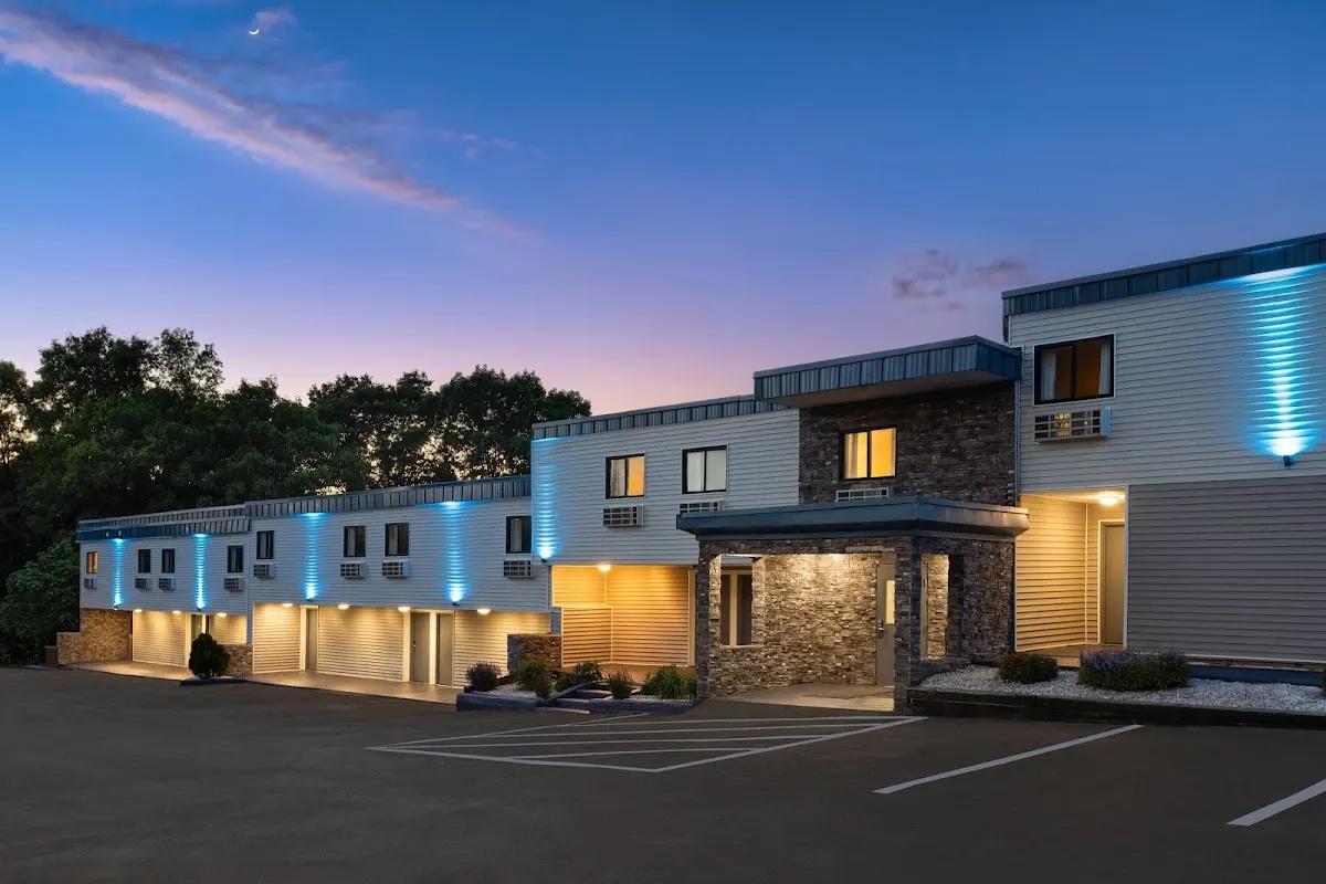 Days Inn by Wyndham Moosic