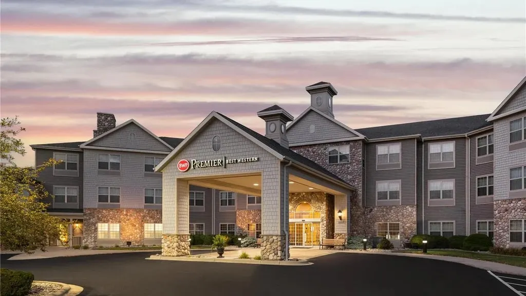 Best Western Premier Bridgewood Resort Hotel