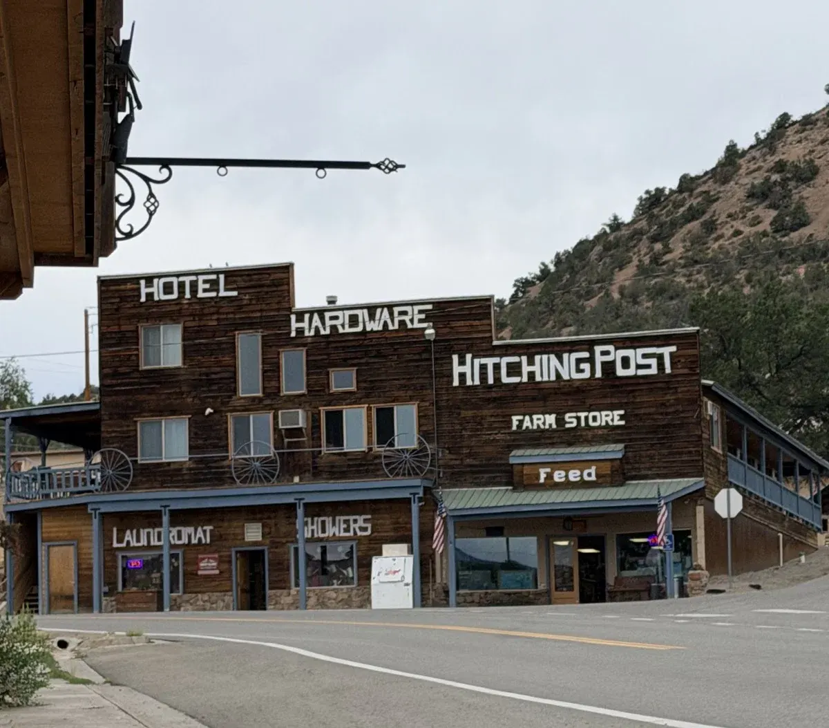 The Hitching Post Hotel And Farm Store