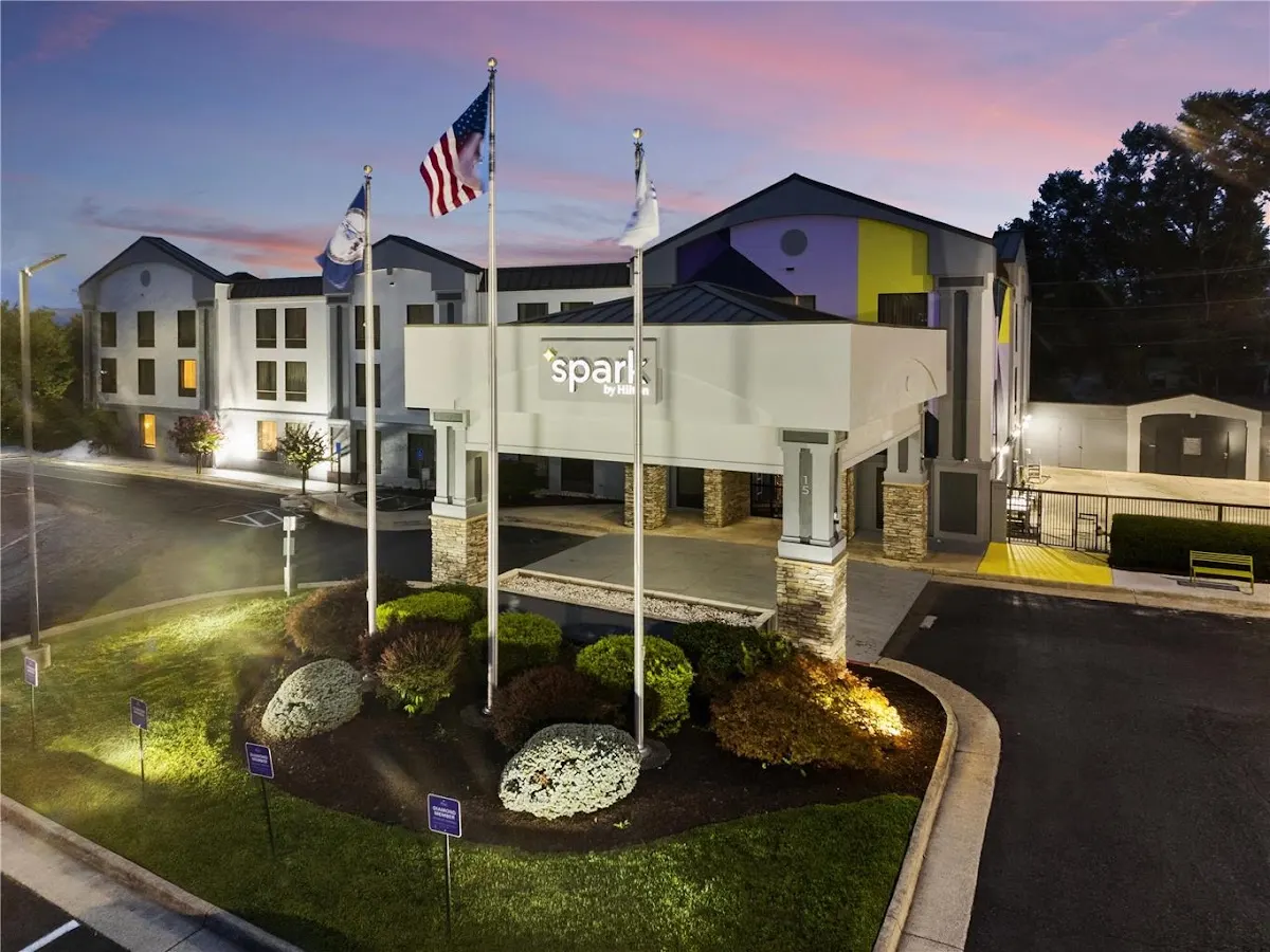 Spark by Hilton Waynesboro