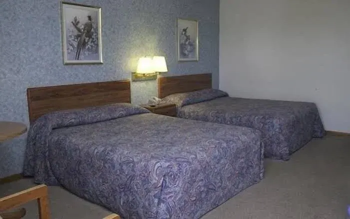 Exxon Quik Stop & Motel