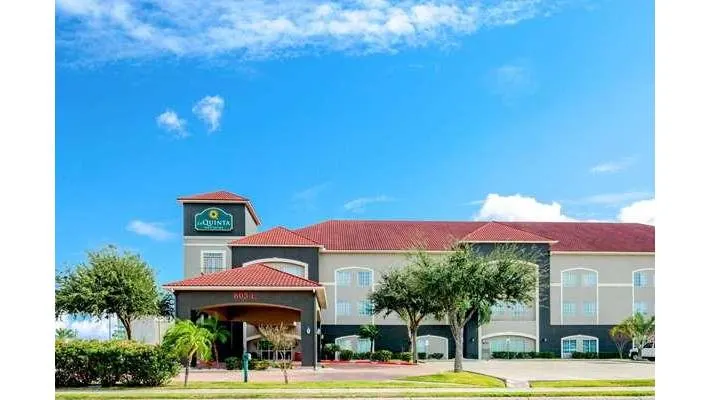 La Quinta Inn & Suites by Wyndham Mission at West McAllen