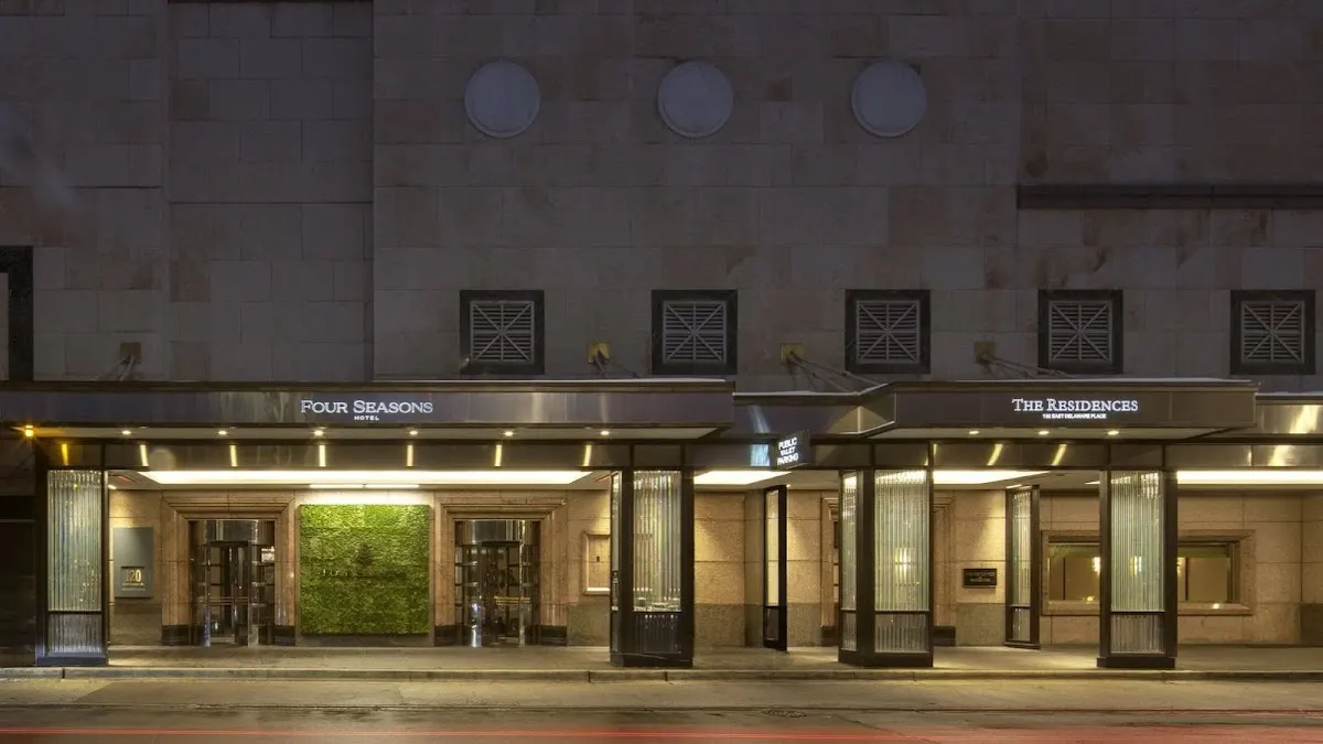 Four Seasons Hotel Chicago