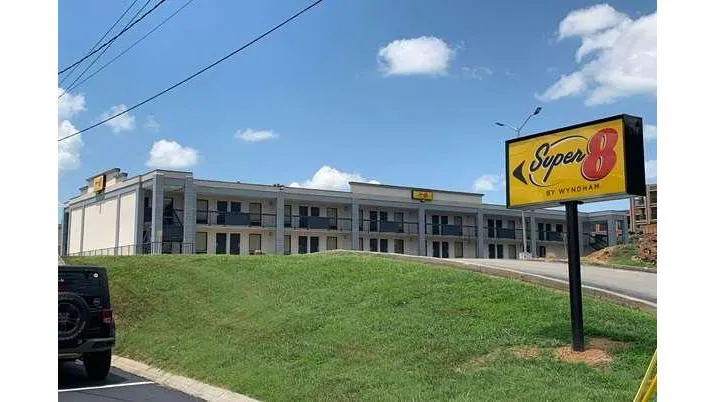 Super 8 by Wyndham Cookeville