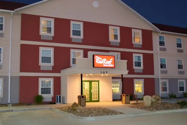 Red Roof Inn & Suites Dickinson