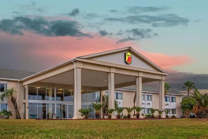 Biloxi Beach Hotel