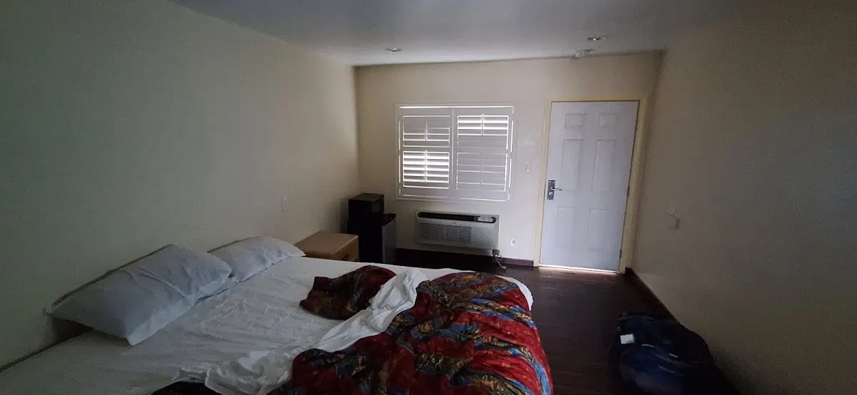 All 8 Motel