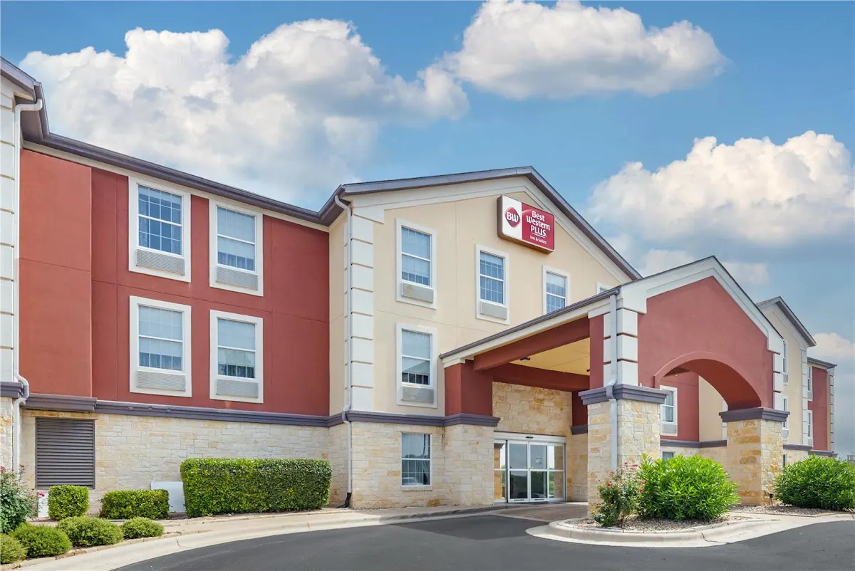 Best Western Plus Georgetown Inn & Suites