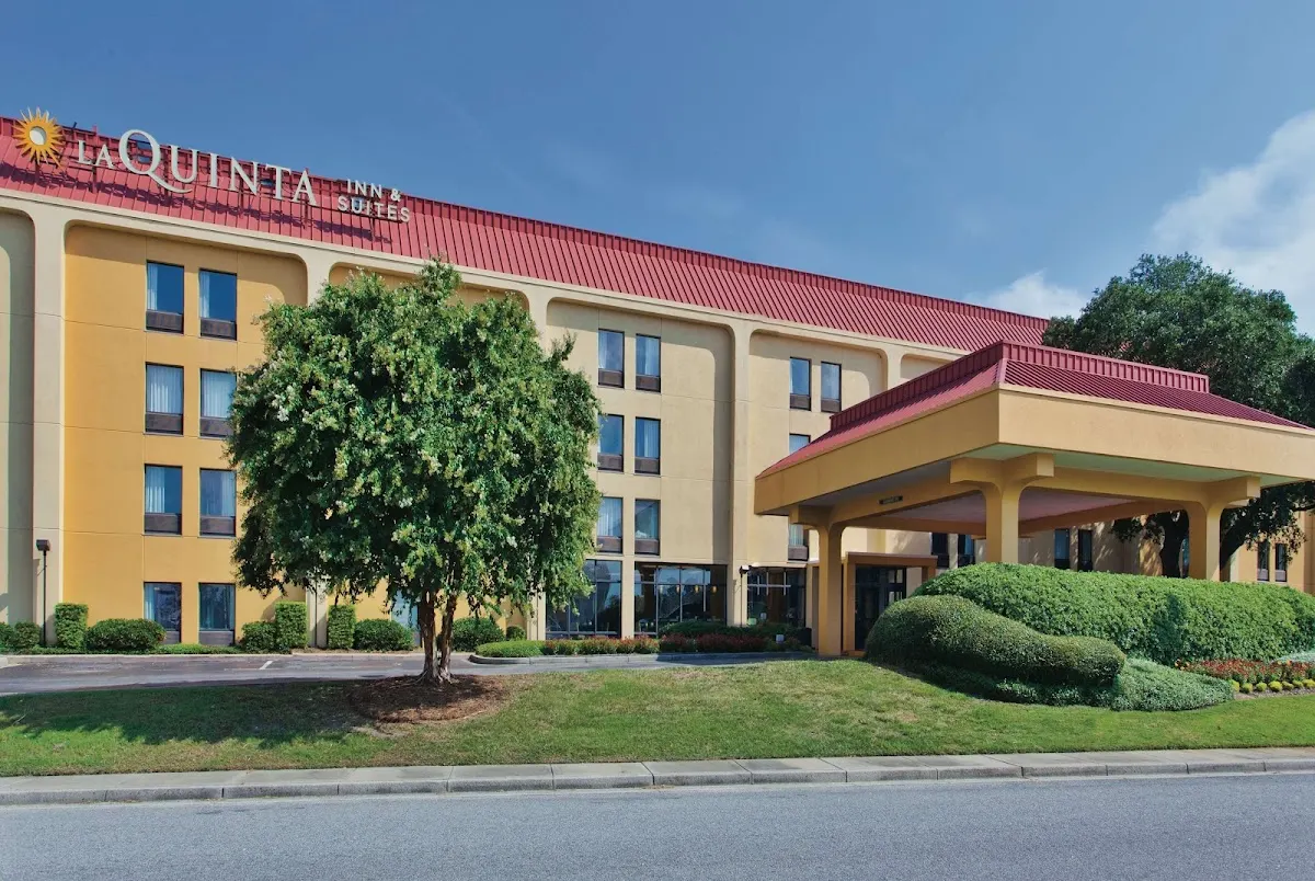 La Quinta Inn & Suites by Wyndham Charleston Riverview