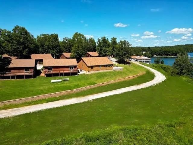 Crown Point Resort