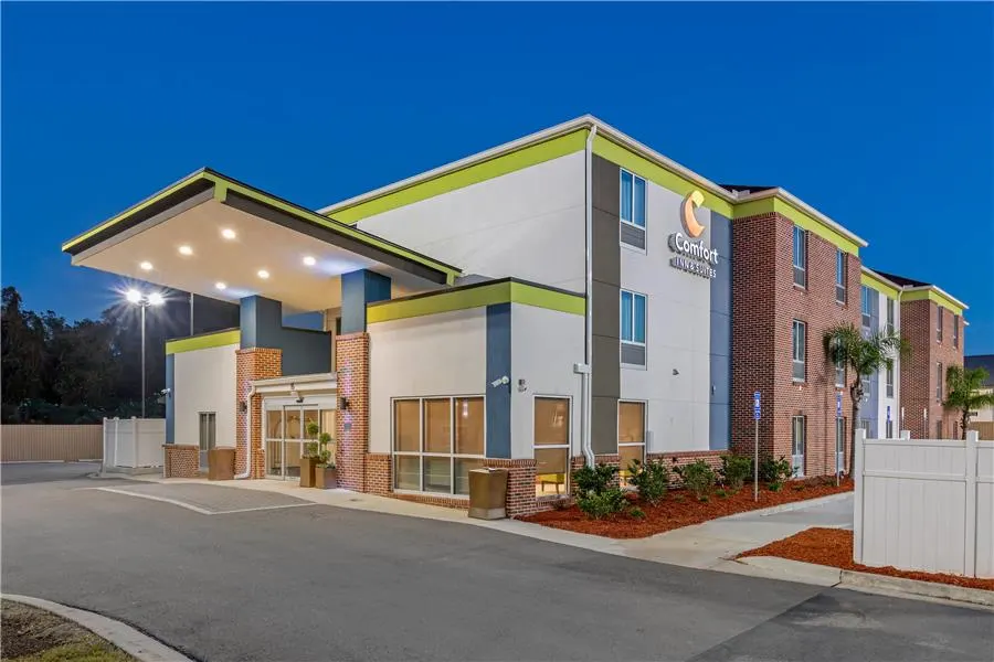 Comfort Inn & Suites Brunswick I-95