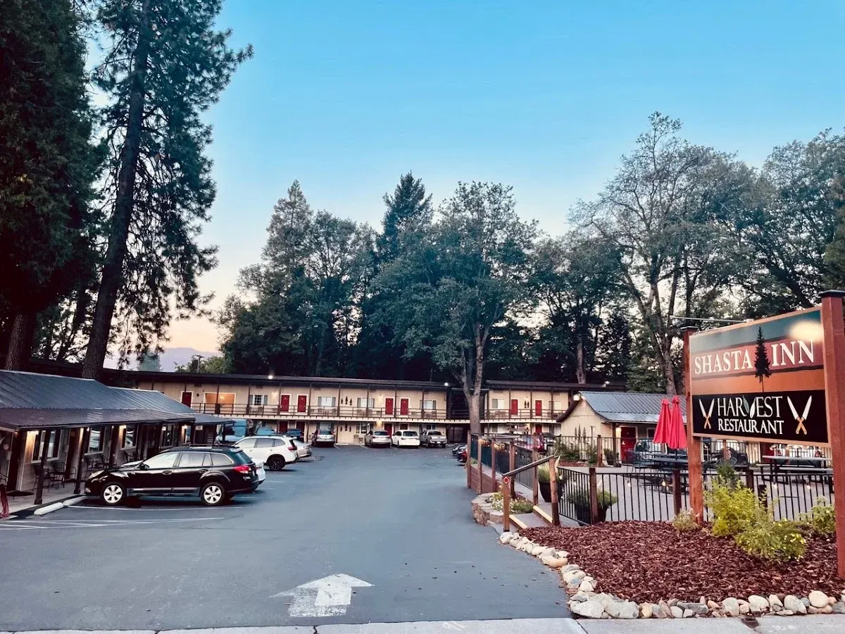 Shasta Inn