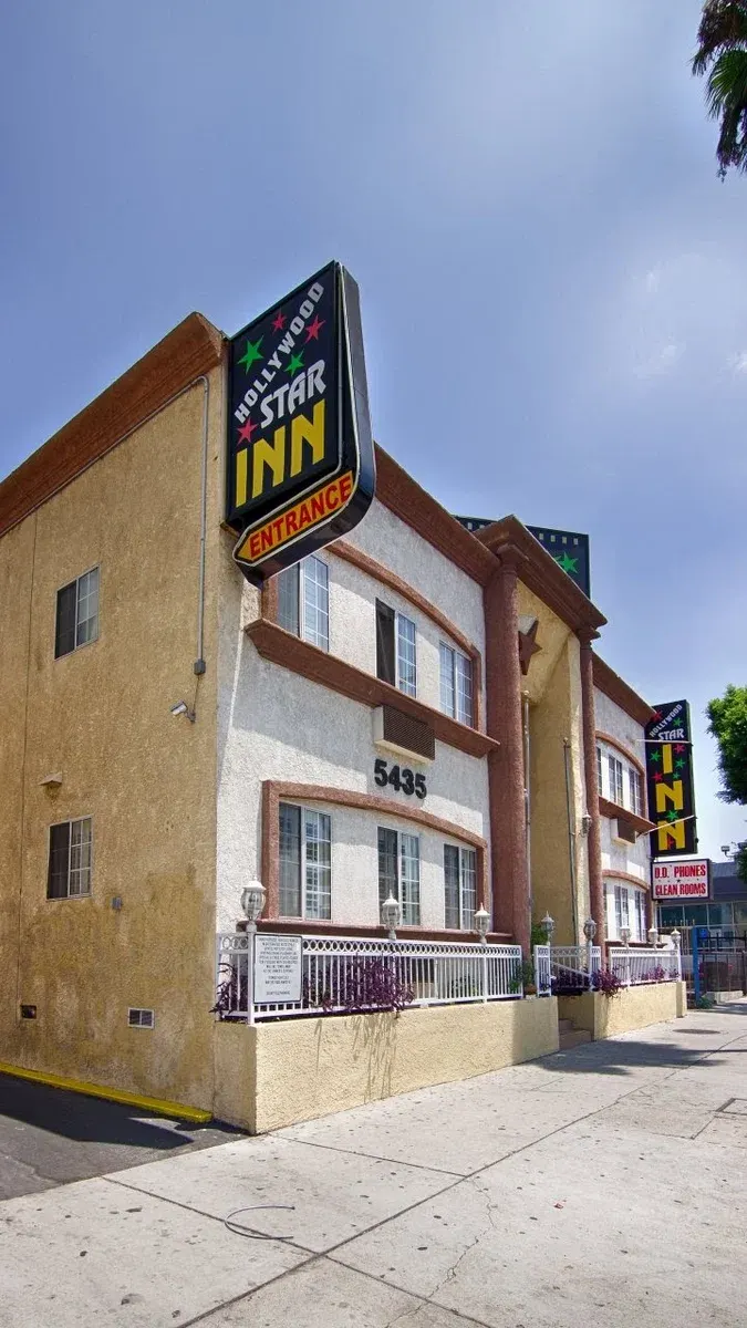 Hollywood Stars Inn