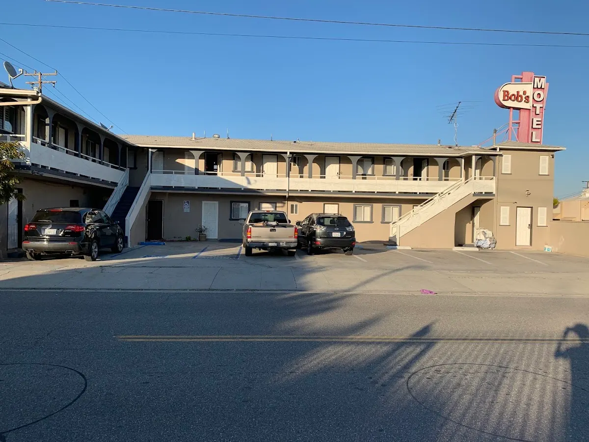 Bob's Motel