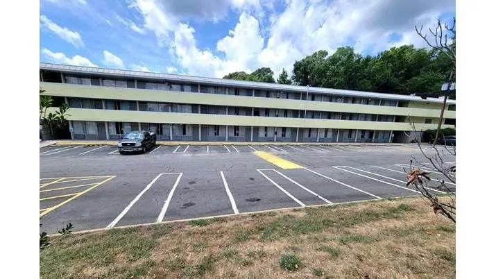 Days Inn by Wyndham Alexandria South