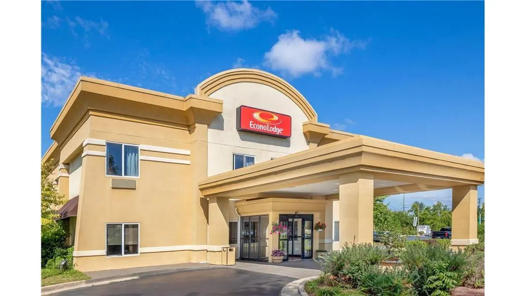 Quality Inn & Suites Ann Arbor Hwy 23