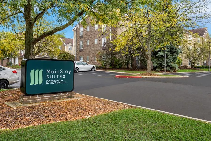 MainStay Suites Middleburg Heights Cleveland Airport