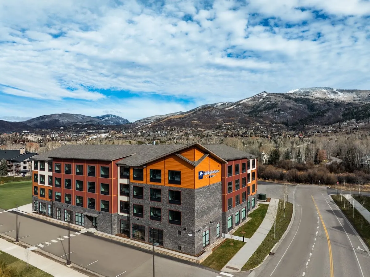 Holiday Inn Express & Suites Steamboat Springs by IHG