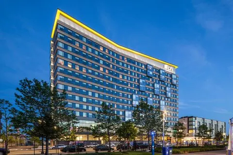 Aloft by Marriott Boston Seaport District