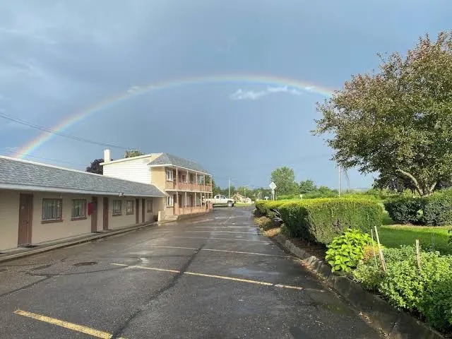Deep Well Motel