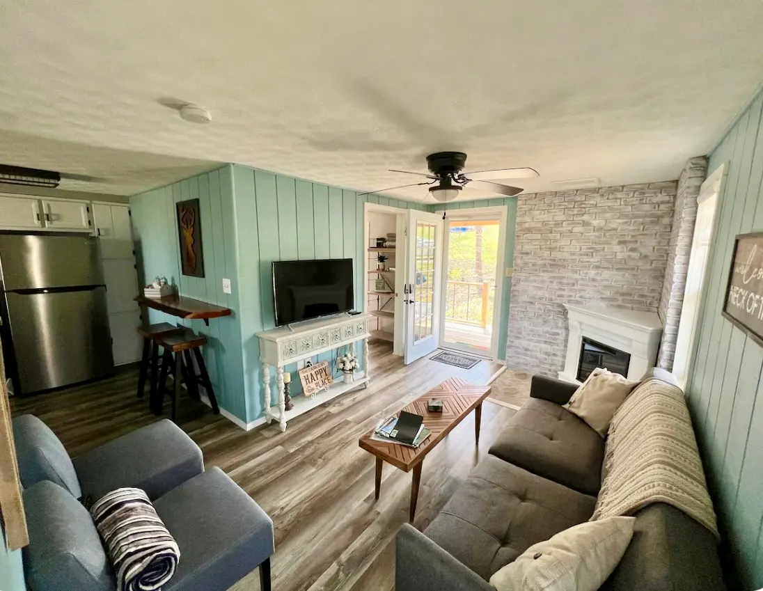 Salt Creek Cabins