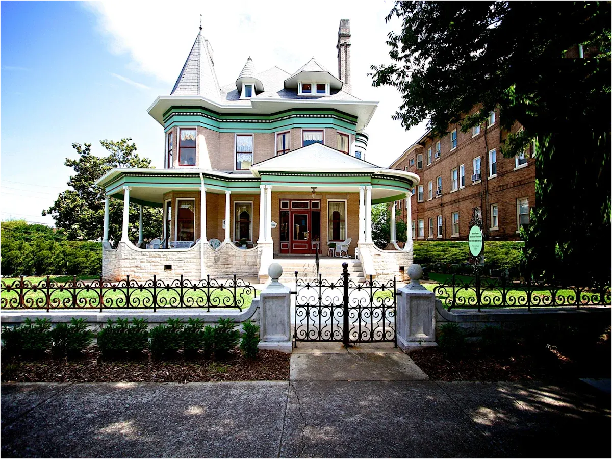 Hassinger Daniels Guest House