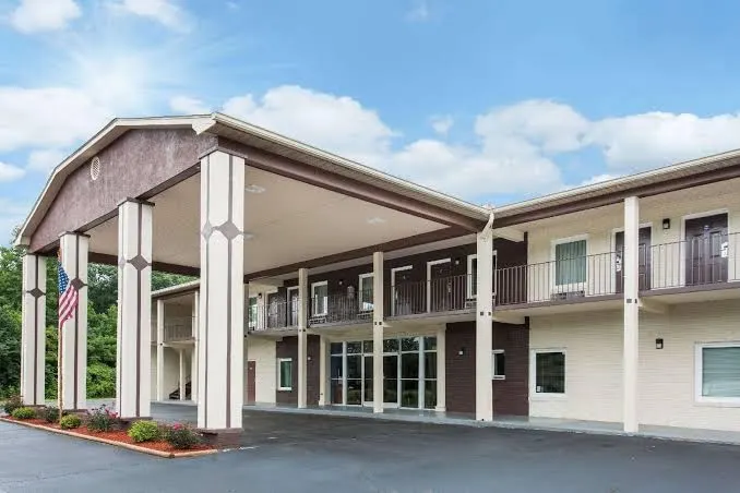 Econo Lodge Forest City