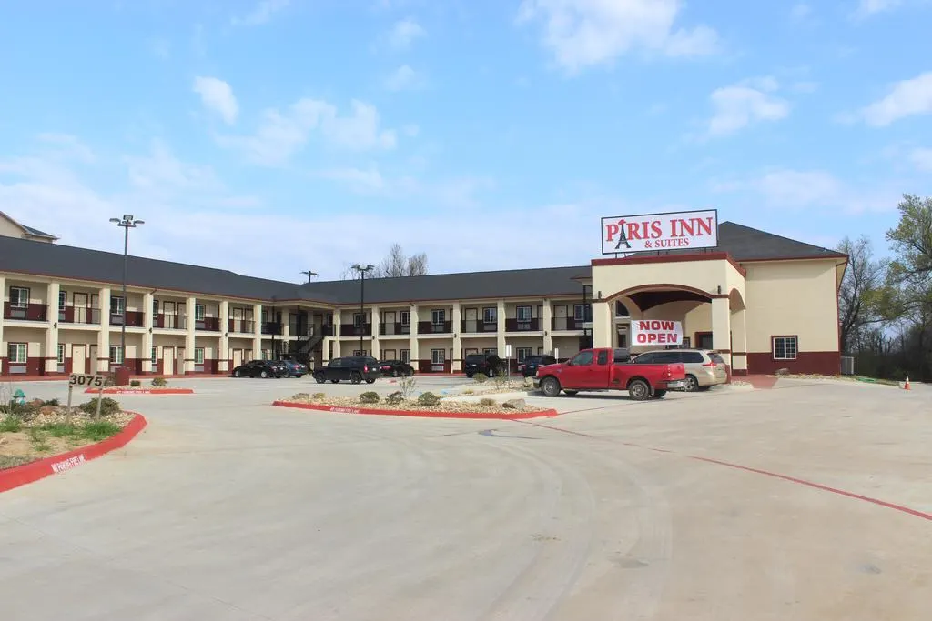 Paris Inn & Suites.