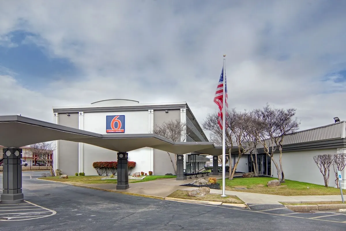Studio 6 Mesquite, TX – Town East