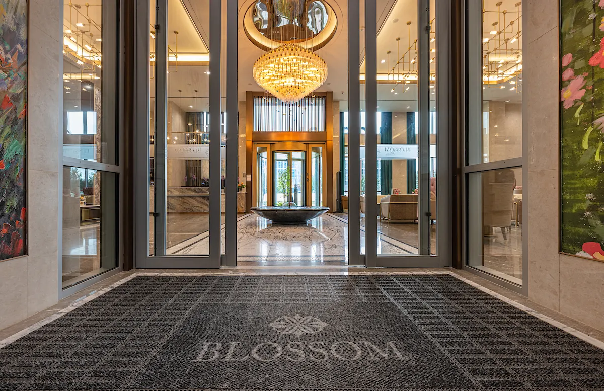 Blossom Hotel Houston, Curio Collection by Hilton