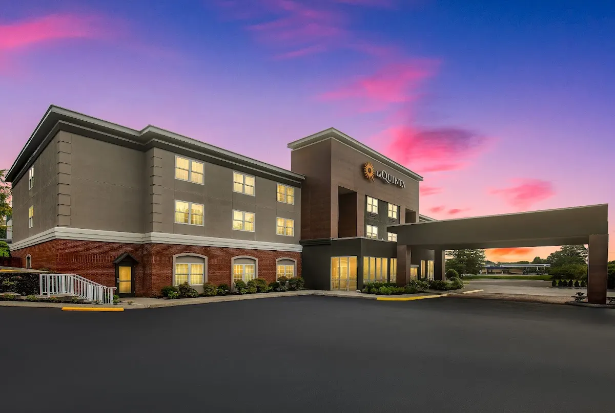 La Quinta Inn & Suites by Wyndham Knoxville West