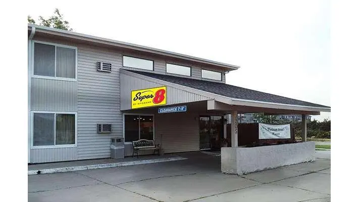Super 8 by Wyndham Grand Island South
