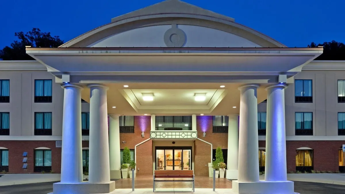 Holiday Inn Express & Suites Harriman by IHG